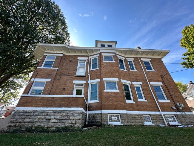 4173 Forest Ave in Cincinnati, OH - Building Photo - Building Photo