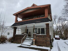 2990 E 111th St in Cleveland, OH - Building Photo