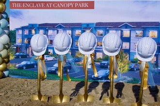 The Enclave at Canopy Park in Orlando, FL - Foto de edificio - Building Photo