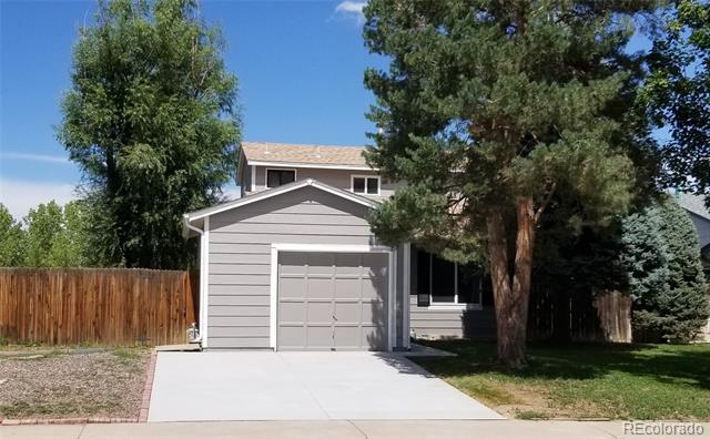 17541 E Temple Dr in Aurora, CO - Building Photo - Building Photo