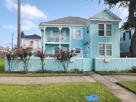 2605 Avenue Q in Galveston, TX - Building Photo