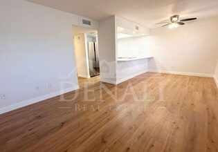 18202 N Cave Creek Rd in Phoenix, AZ - Building Photo - Building Photo