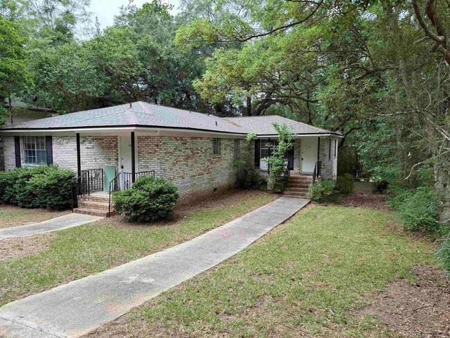 property at 1726 Hartsfield Rd