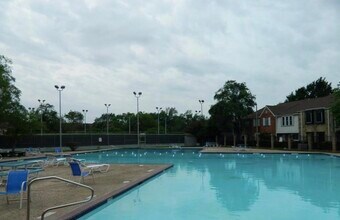 1381 Country Pl Dr in Houston, TX - Building Photo - Building Photo