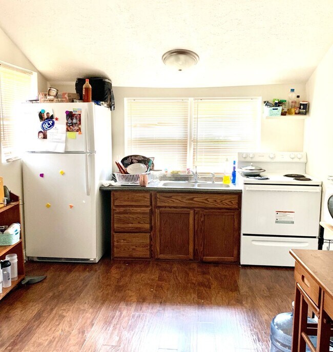 725 S Walnut St in Bloomington, IN - Building Photo - Building Photo