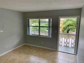 604 NE 29th Dr-Unit -G in Wilton Manors, FL - Building Photo - Building Photo