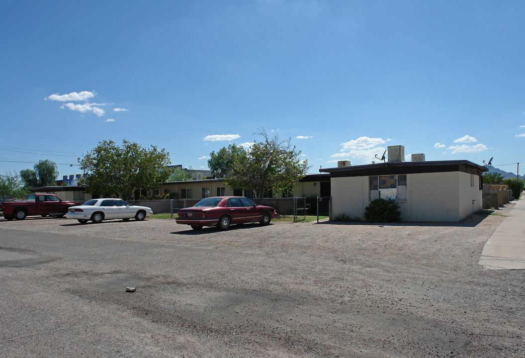 2802 S 7th Ave in Tucson, AZ - Foto de edificio