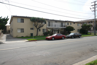 1524 Grismer Ave in Burbank, CA - Building Photo - Building Photo