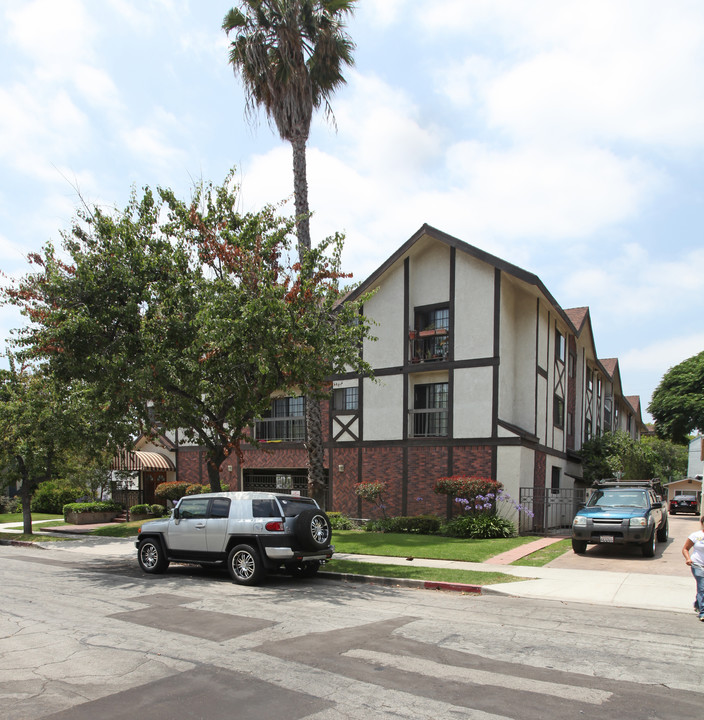 1161 Irving Ave in Glendale, CA - Building Photo