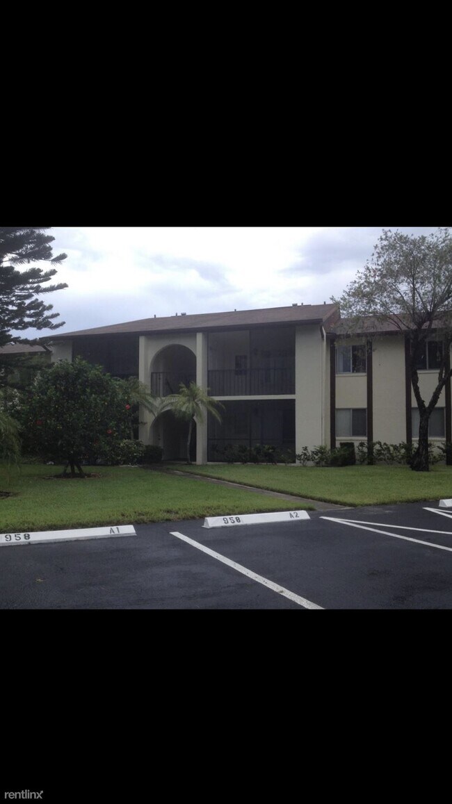 4723 Sable Pine Cir in West Palm Beach, FL - Building Photo - Building Photo