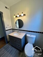 6945 S Paxton Ave in Chicago, IL - Building Photo - Building Photo