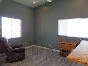 4247 Ave L 2 in Lancaster, CA - Building Photo - Building Photo