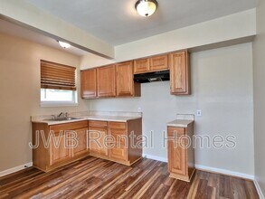 329 Demper Dr in Jacksonville, FL - Building Photo - Building Photo