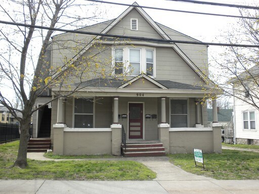 904 Rogers St in Columbia, MO - Building Photo