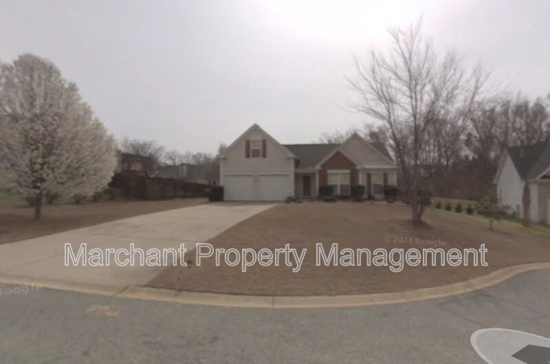 113 W Okaloosa Way in Simpsonville, SC - Building Photo