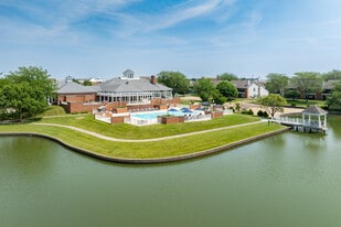 Baytowne Apartments in Champaign, IL - Building Photo