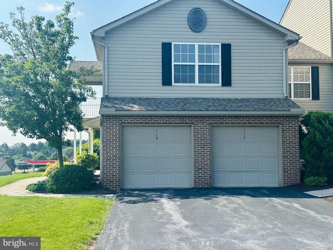 property at 119 Hawk Ct