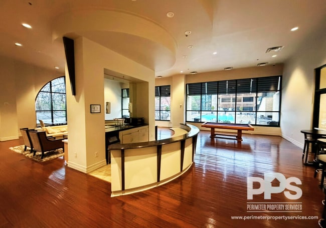 3040 Peachtree Rd NE in Atlanta, GA - Building Photo - Building Photo