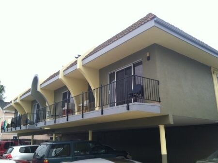 6645 Del Playa Dr in Goleta, CA - Building Photo