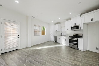 915 E Central Ave in Redlands, CA - Building Photo - Building Photo