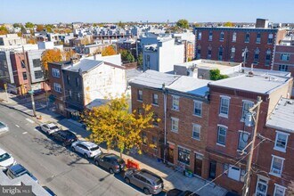 1865 Frankford Ave in Philadelphia, PA - Building Photo - Building Photo