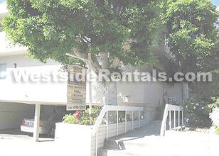 12415 Texas Ave in Los Angeles, CA - Foto de edificio - Building Photo