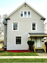 804 Broad St in Endicott, NY - Building Photo