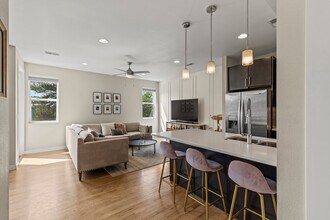 3553 S Emerson St, Unit 2 in Englewood, CO - Building Photo - Building Photo