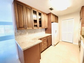 5595 W 13th Ave in Hialeah, FL - Building Photo - Building Photo