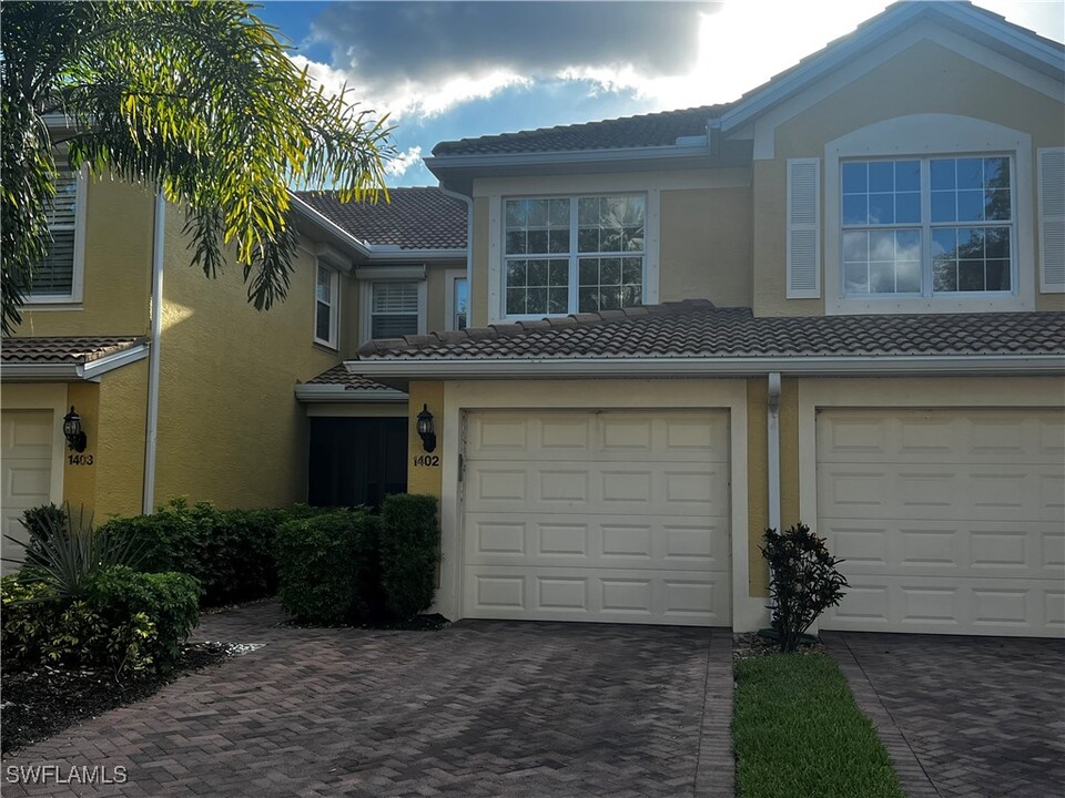 5705 Mayflower Way in Ave Maria, FL - Foto de edificio