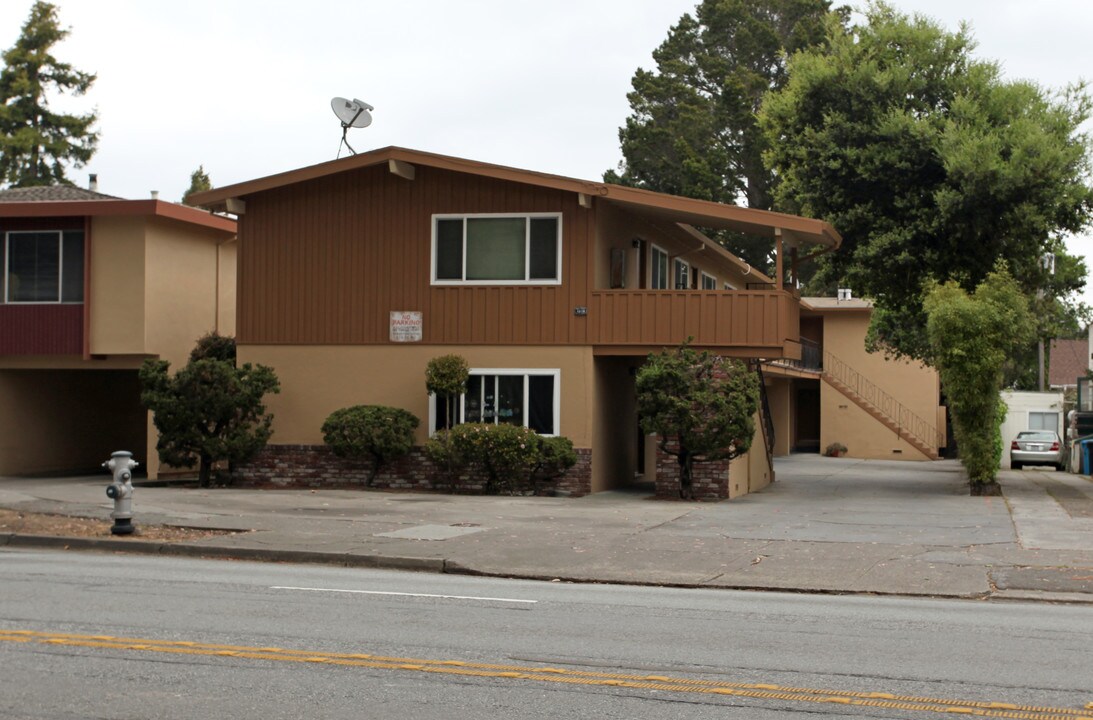 1016 El Camino Real in Burlingame, CA - Building Photo