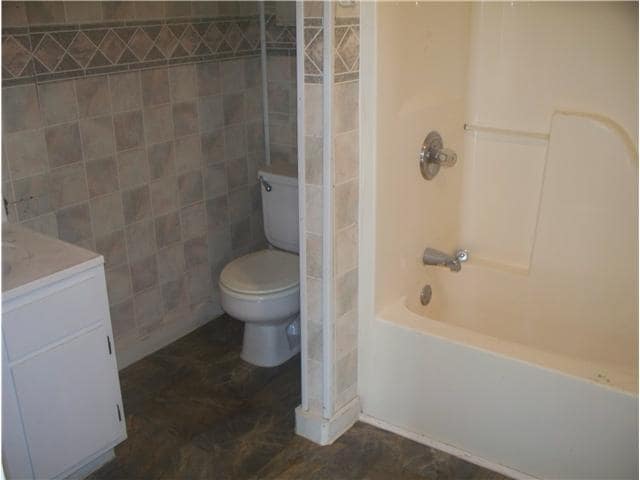 404 N Philadelphia Ave in Shawnee, OK - Building Photo - Building Photo