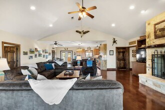 359 Sagebiel Ranch Rd in Fredericksburg, TX - Building Photo - Building Photo