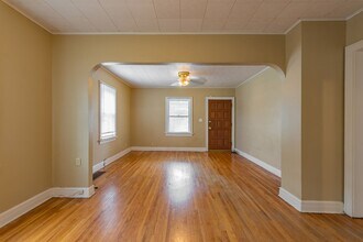 220 W Madison St in Springfield, MO - Building Photo - Building Photo