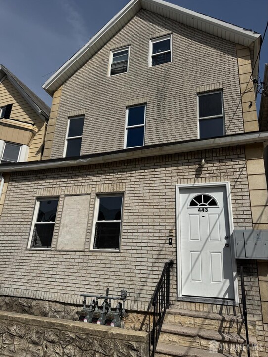 443 Fulton St in Elizabeth, NJ - Foto de edificio
