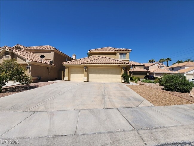 property at 1113 Lumina Ct