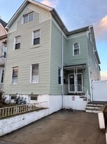 49 Orchard St in Elizabeth, NJ - Building Photo