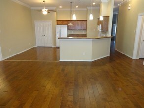 915 Hidden Oaks Dr in Burleson, TX - Building Photo - Building Photo