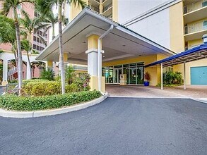2797 1st St, Unit 1405 in Ft. Myers, FL - Building Photo - Building Photo