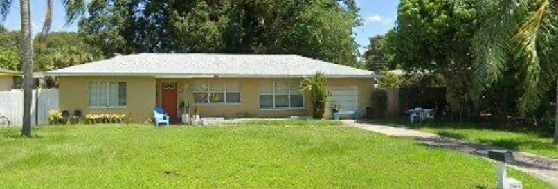 1430 Admiral Woodson Ln in Clearwater, FL - Foto de edificio