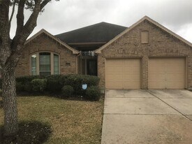 4418 Long Creek Dr in Fresno, TX - Building Photo