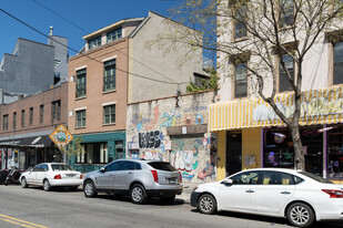 371 Metropolitan Ave in Brooklyn, NY - Foto de edificio - Building Photo