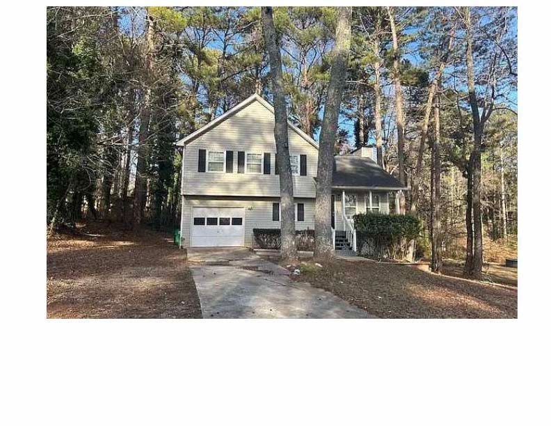 8298 Blackfoot Trail in Jonesboro, GA - Building Photo