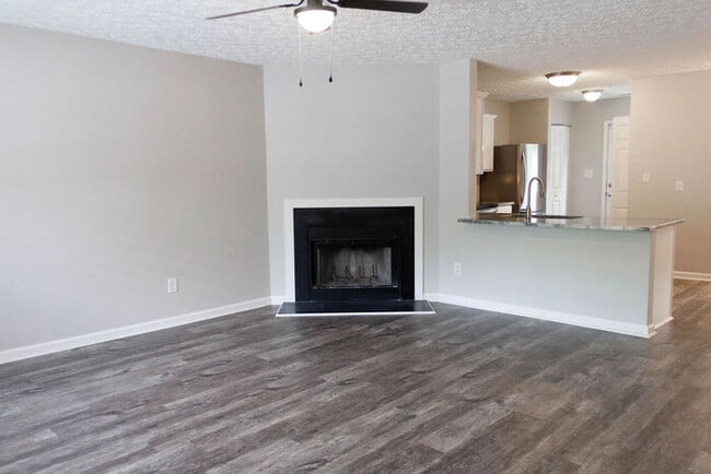 446 St John Dr in Durham, NC - Building Photo - Building Photo