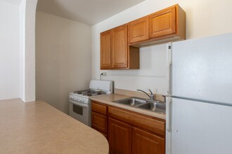 2601/05 Fremont Ave S in Minneapolis, MN - Building Photo - Interior Photo