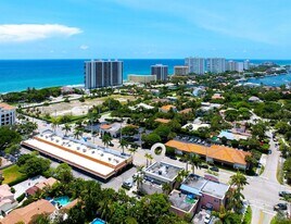 831 E Palmetto Park Rd, Unit 827 in Boca Raton, FL - Building Photo