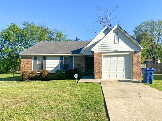 property at 3845 Shadow Oaks Pkwy