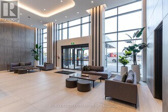 180 Mississauga Vly Blvd in Mississauga, ON - Building Photo - Building Photo