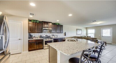 11723 Faldo Wy in San Antonio, TX - Building Photo - Building Photo