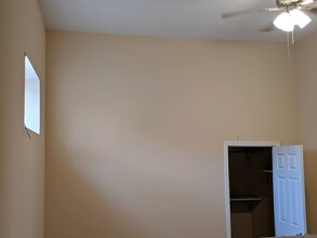 3326 Ruckle St, Unit Rear Apartment in Indianapolis, IN - Foto de edificio - Building Photo